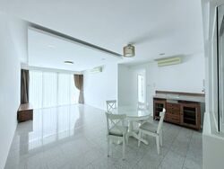 Woodleigh Close (D13), Condominium #558733491